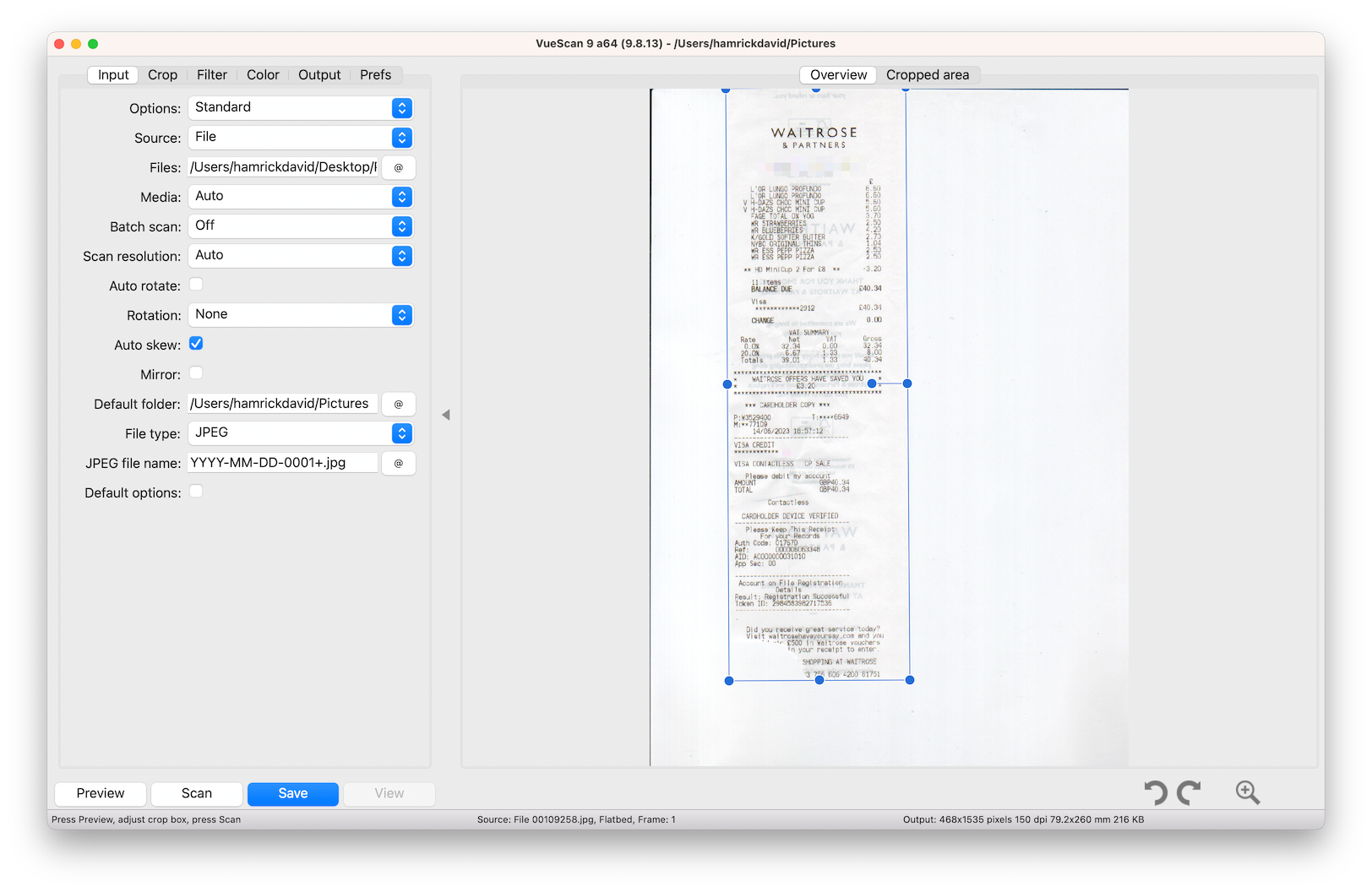 A screenshot demonstrating VueScan's ability to automatically crop a receipt in VueScan 9.8.13